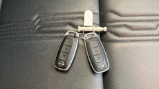 Nissan Juke 1.6 Hybrid Tekna 5dr Auto Hybrid Hatchback